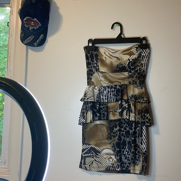 Mini dress - Picture 1 of 1